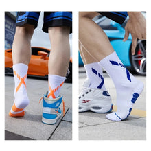 Load image into Gallery viewer, High-quality men's sports socks, mid-calf length, suitable for running, basketball