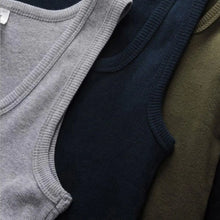 Load image into Gallery viewer, Hot Sale Men's Sleeveless Breathable Fitness Vest