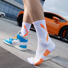 Load image into Gallery viewer, High-quality men&#39;s sports socks, mid-calf length, suitable for running, basketball
