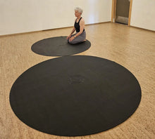 Load image into Gallery viewer, 72-Inch Large Round Yoga Mat for Meditation
