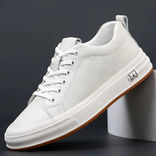 Load image into Gallery viewer, 2023 Spring New Leather Skateboard Shoes Men
