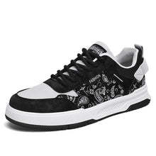 Load image into Gallery viewer, 2022 New Fashion Printed Skateboard Sneakers for Men Women
