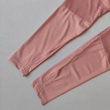 Load image into Gallery viewer, Women's Slim Fit Long Sleeve  Top Quick Dry Breathable Fitness Pilates Running Sports Wear
