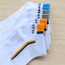 Load image into Gallery viewer, 5pairs Men&#39;s Fashion Sports Socks
