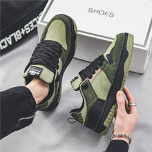 Load image into Gallery viewer, Trendy Streetwear Men&#39;s Skateboarding Shoes
